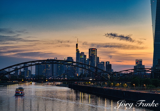 A7300082